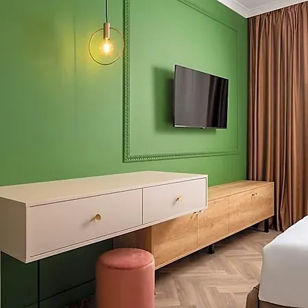 ホテル Siesta Boutique Smart 4*